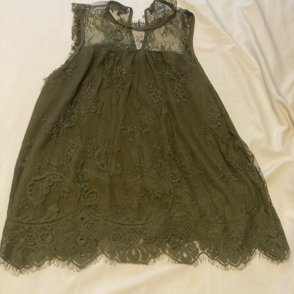 Xhilaration Green lace mock neck top